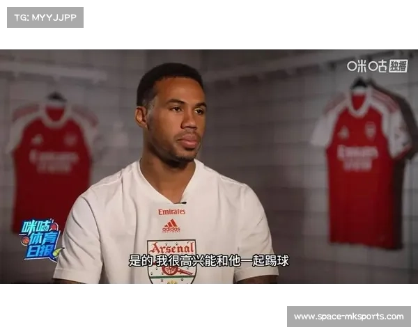 阿森纳球员埃泽北伦敦德比帽子戏法，助球队4-1大胜热刺